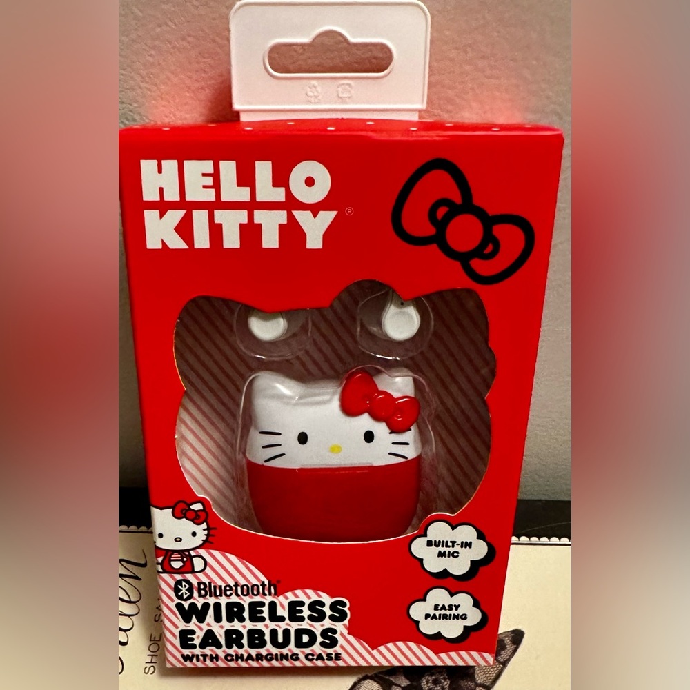 Hello Kitty Red & White Wireless Earbuds with Charging Case.